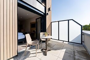 coucou Hotel