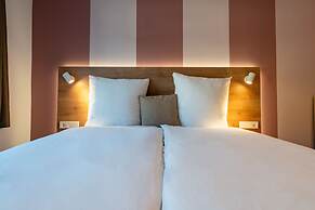 coucou Hotel