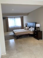 Euneva Court Townhouses - Bentley Place