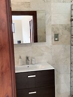 Euneva Court Townhouses - Bentley Place