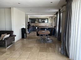 Euneva Court Townhouses - Bentley Place