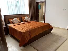 Euneva Court Townhouses - Bentley Place