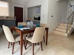 Euneva Court Townhouses - Bentley Place