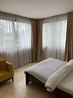 Euneva Court Townhouses - Bentley Place