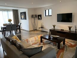 Euneva Court Townhouses - Bentley Place