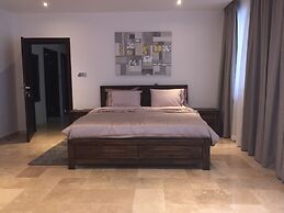 Euneva Court Townhouses - Bentley Place