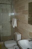 Euneva Court Townhouses - Bentley Place