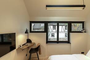 THE ADAMS- Self Check in Hotel