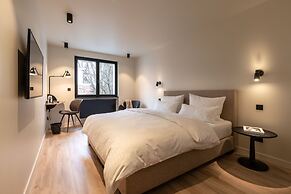 THE ADAMS- Self Check in Hotel