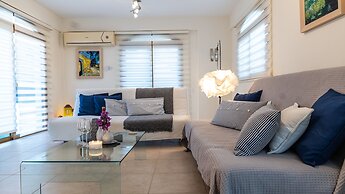 Seafront Villa With Private Pool
