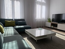 Paulay Central Top Suite