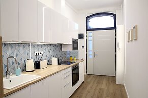 Paulay Central Top Studio