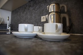 Golden World Suite Hotel