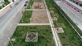 Golden World Suite Hotel