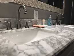 Hamlet by I-4 · New! 5 Bedroom Pool Villa. Sleep 15+ Orlando