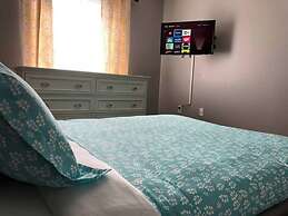 Hamlet by I-4 · New! 5 Bedroom Pool Villa. Sleep 15+ Orlando