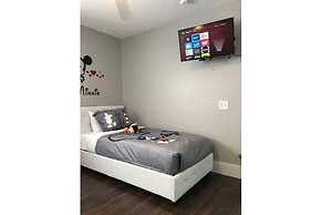 Hamlet by I-4 · New! 5 Bedroom Pool Villa. Sleep 15+ Orlando