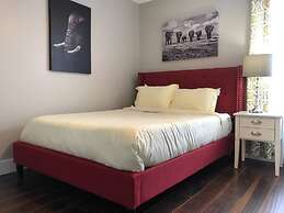 Hamlet by I-4 · New! 5 Bedroom Pool Villa. Sleep 15+ Orlando