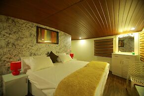 Best Kerala Houseboat