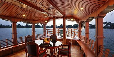 Best Kerala Houseboat