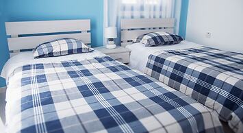 Anatoli 3BR Holiday Home Near the Beach