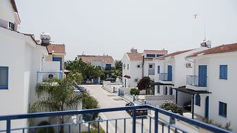 Anatoli 3BR Holiday Home Near the Beach