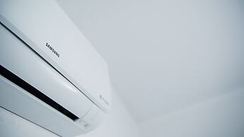 Anatoli 3BR Holiday Home Near the Beach