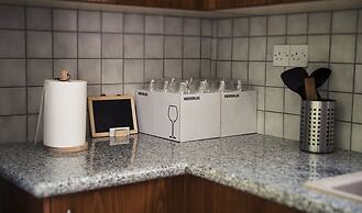 Anatoli 3BR Holiday Home Near the Beach