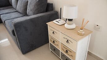 Anatoli 3BR Holiday Home Near the Beach