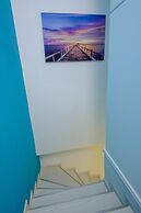 Anonymous - 2BR - 2Floors - Central