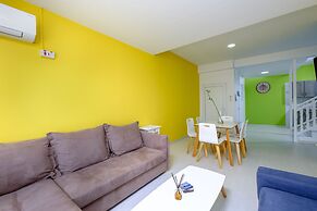 Anonymous - 2BR - 2Floors - Central