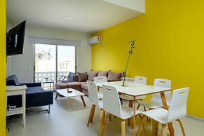 Anonymous - 2BR - 2Floors - Central