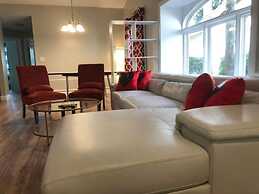 6150 Sandcrest · New! Walk to Universal. Sleep 9. Near Disney