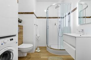 Frey Homes Suite - Blisko plazy