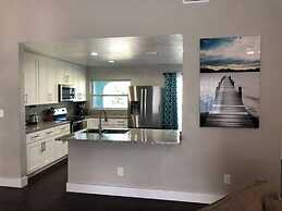 Parsley · New! Luxury, Near Disney & Universal. Sleep 9