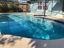 Parsley · New! Luxury, Near Disney & Universal. Sleep 9