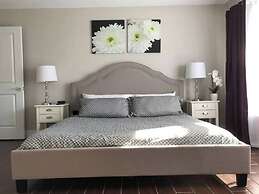 Parsley · New! Luxury, Near Disney & Universal. Sleep 9