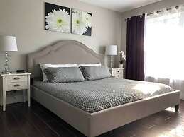 Parsley · New! Luxury, Near Disney & Universal. Sleep 9