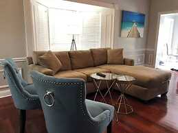 6151 Sandcrest · Next to Universal. Pool Sleep 9. Walk to Park