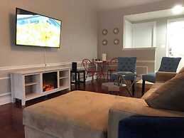 6151 Sandcrest · Next to Universal. Pool Sleep 9. Walk to Park