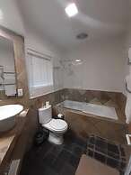 Flying Falcon Guesthouse