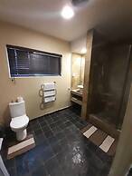 Flying Falcon Guesthouse