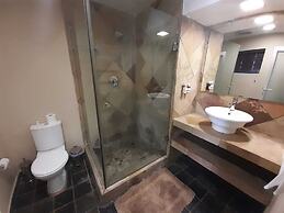 Flying Falcon Guesthouse