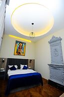 Renaissance Boutique Hotel