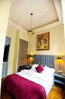 Renaissance Boutique Hotel