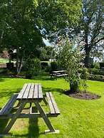 OYO Lamphey Hall Hotel