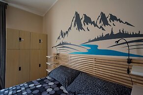 Snowake House