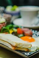 Tree Charme Parliament Boutique Hotel