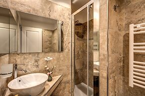 Tree Charme Parliament Boutique Hotel