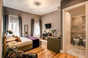 Tree Charme Parliament Boutique Hotel